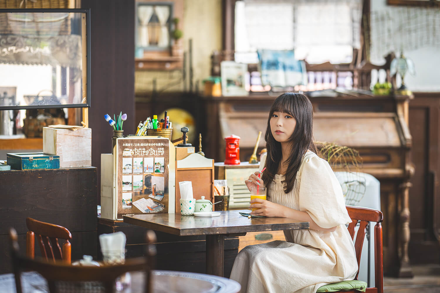 カフェ・ヌーベルポスト