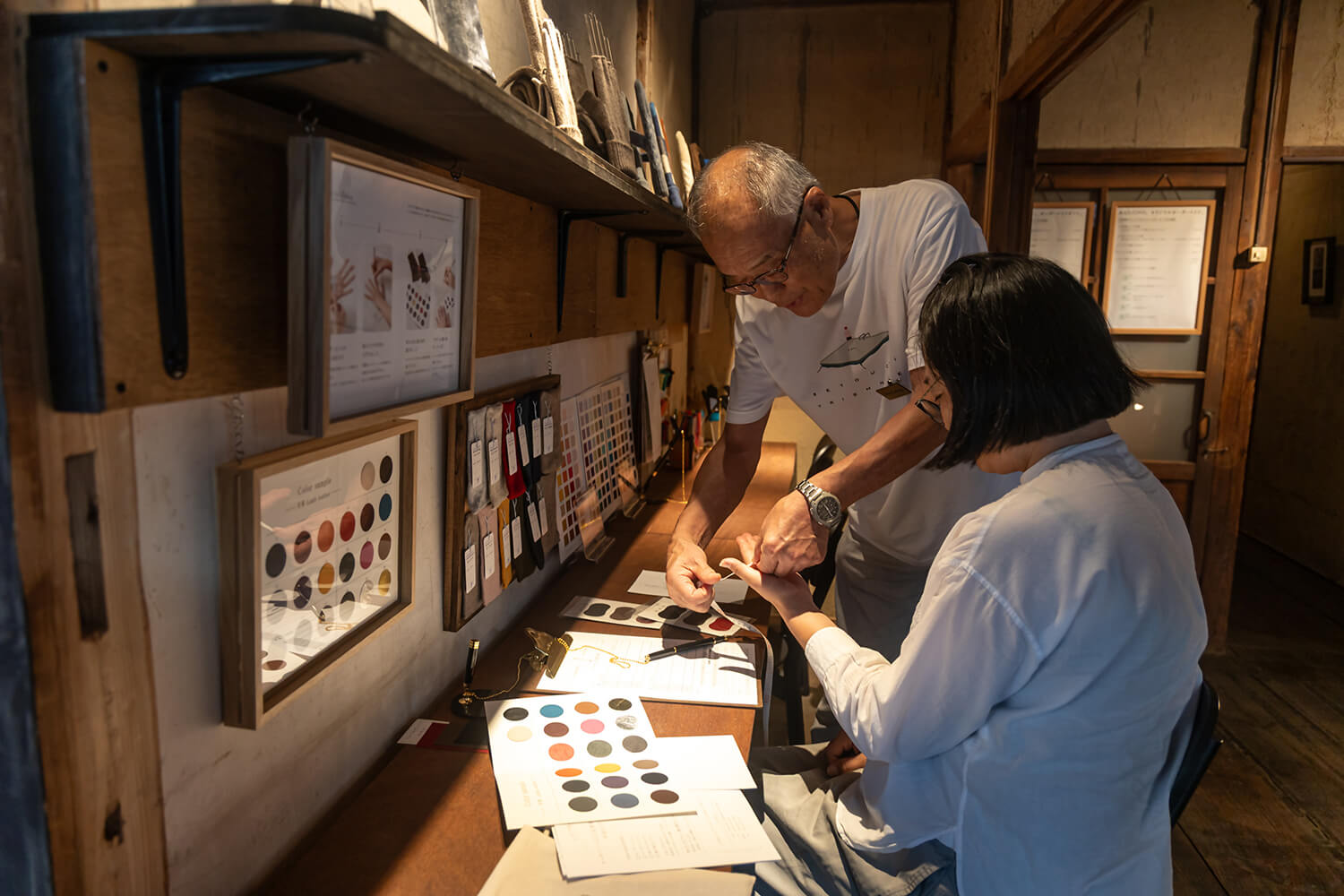 レオニート・チシコフ「みんなの手　月まで届く手袋を編もう！」
Photo: Shintaro Miyawaki