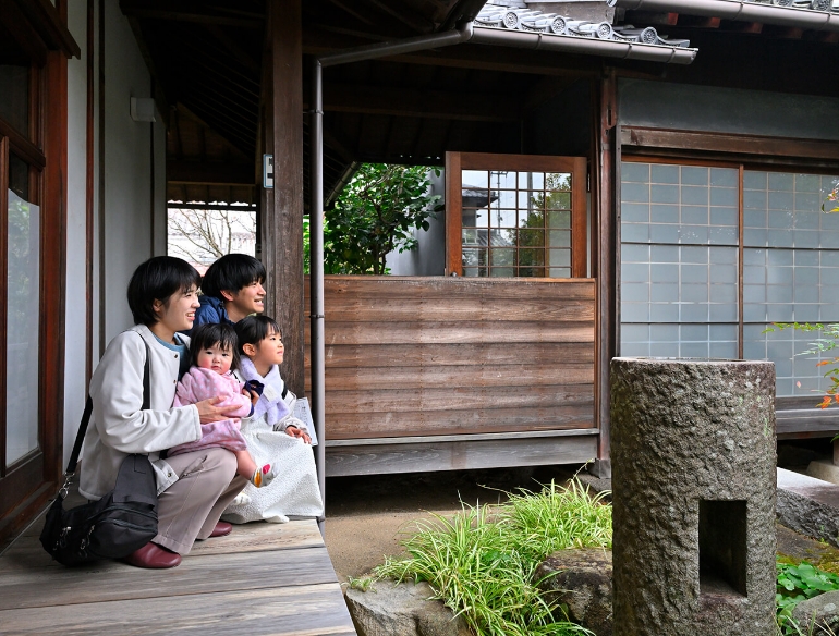 讃州井筒屋敷